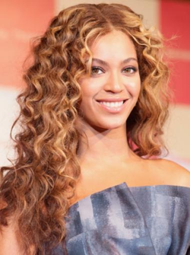 Beyonce Knowles Längere Gelockten Mono-Filmansatz Echthaarperücken etwa 22" 
